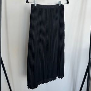 Babaton Pleated Midi Skirt